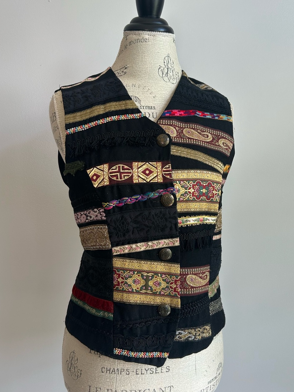 Italy Italian vest tapestry buttons Wool Black Elegant Boho Festival Medium